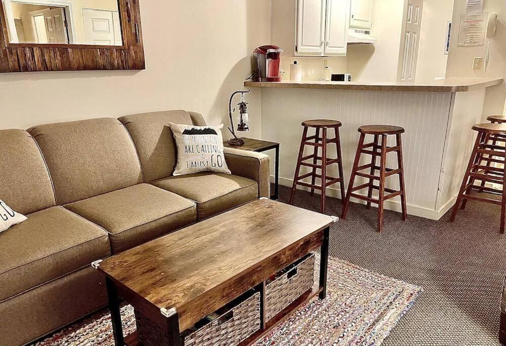 Ski On Off 1Br Suite 1St Flr Sleeps 4 Jiminy Peak Hancock Zewnętrze zdjęcie