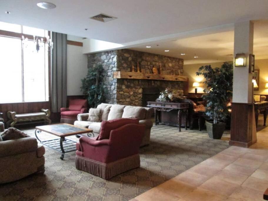 Ski On Off 1Br Suite 1St Flr Sleeps 4 Jiminy Peak Hancock Zewnętrze zdjęcie